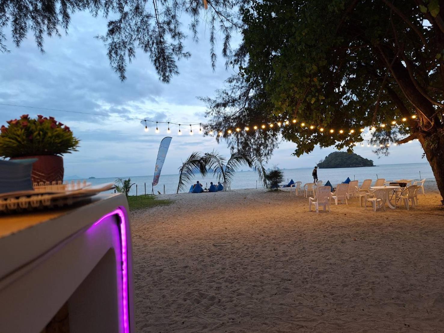 Pan Beachfront Resort Krabi Klong Muang Strand Eksteriør billede