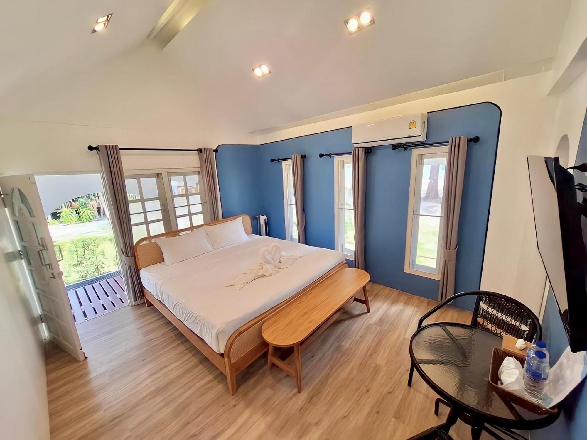 Pan Beachfront Resort Krabi Klong Muang Strand Værelse billede